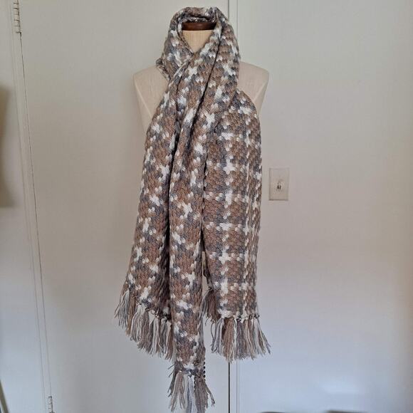 Calvin Klein Beige Tan & Olive Green Basket Weave Chunky Knit Scarf - 23" x 75" - Picture 4 of 13